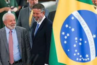 O presidente Luiz Inácio Lula da Silva (PT) e o presidente da Câmara dos Deputados, Arthur Lira (PP) (Imagem de arquivo)