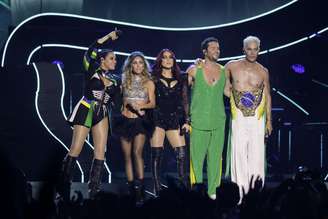 O grupo Rebelde (RBD), se apresentou na noite desta quinta-feira (9), no Estádio Nilton Santos, na zona norte do Rio de janeiro.