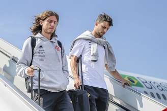 Rodrigo Caio e Felipe Luis juntos no Flamengo