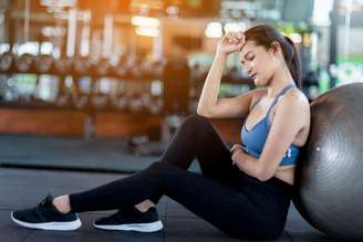 As náuseas, as tonturas e os bocejos durante o treino podem indicar necessidade de ir ao médico