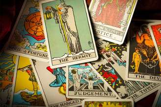 Arcanos do Tarot no Amor