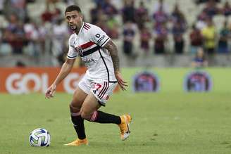 Interesse do exterior valorizou jogador no São Paulo –