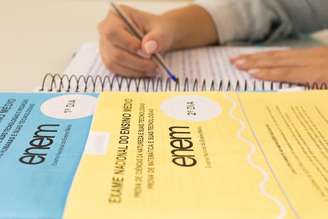 Como a redação do Enem é corrigida