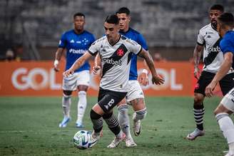 Puma em ação no bom jogo que fez contra o Cruzeiro – Fotos: Leandro Amorim/Vasco