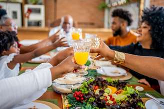 Sua família é do tipo que espera dar meia-noite para cear? Então prepare entradinhas