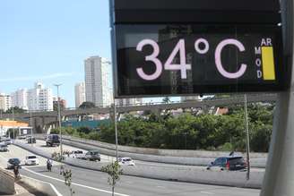 Calor registrado em São Paulo na segunda-feira, 5