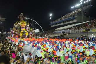 De volta à elite do carnaval de São Paulo, Vai-Vai foi a primeira escola a desfilar no sábado, 10, no Anhembi. E, neste ano, a homenagem foi para o hip hop. 