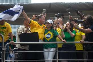Jair e Michelle Bolsonaro durante ato na Avenida Paulista 