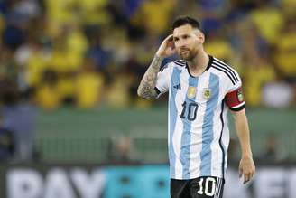 Lionel Messi durante jogo da seleção argentina 