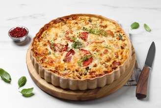 Quiche de tomate e queijo feta