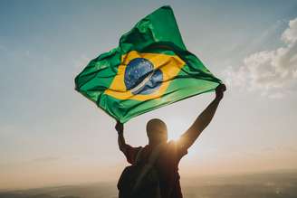 Brasil já foi o 17º país mais feliz do mundo; hoje é 44º 
