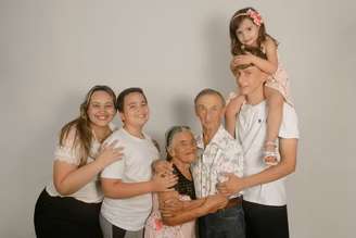 Izabel da Silva, de 70 anos, tem uma filha e é avó de três netos
