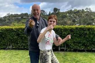 Bruce Willis posa com a filha Tallulah