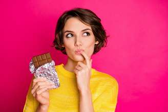 Pessoas com restrições alimentares precisam se atentar ao rótulo do chocolate