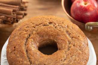 Bolo de maçã com canela