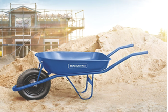 Como fazer concreto: carrinho de mão pode ser usado para misturar materiais – Foto: Tramontina