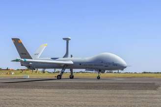 O drone usado é um modelo RQ-900 Hermes, fabricado pela empresa israelense Elbit Systems