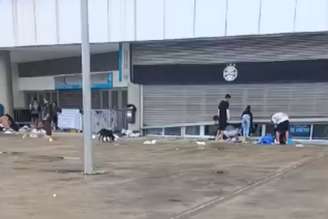 Imagens mostram loja da Arena do Grêmio sendo saqueada
