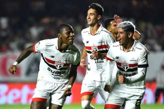 Arboleda ( São Paulo) comemora o gol durante partida entre São Paulo x Fluminense, válida pela 6° rodada do Campeonato Brasileiro 2024, nesta, segunda feira (13) no Morumbis.