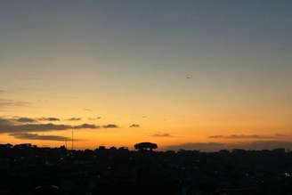 Frente fria chega ao sudeste e ameniza calor; Sul tem alerta para queda de temperaturas