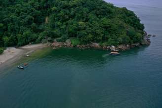 Na foto, vista da Praia do Góis, no Guarujá, no litoral paulista.