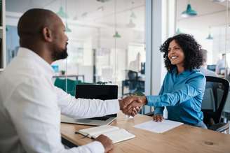Se preparar para a entrevista de emprego é fundamental