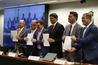 Parte do grupo de trabalho de regulamentação da reforma tributária: deputados Claudio Cajado (PP-BA); Reginaldo Lopes (PT-MG); Hildo Rocha (MDB-MA); Moses Rodrigues (União-CE); Luiz Gastão (PSD-CE); e Augusto Coutinho (Republicanos-PE).