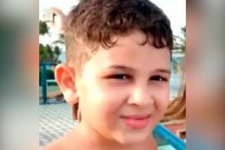 Menino de 11 anos morreu depois de tocar grade energizada. Ele foi hospitalizado, mas não resistiu