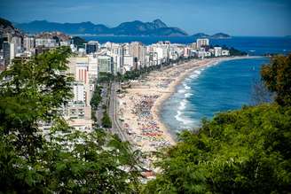 Vista do Leblon e Ipanema do Parque Dois Irmãos, no Rio de Janeiro, Brasil, em 20 de janeiro de 2024.