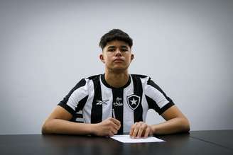 Bruninho é o novo reforço das categorias de base do Botafogo