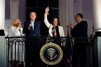 A atual vice-presidente dos Estados Unidos, Kamala Harris, recebeu o apoio do presidente Joe Biden.