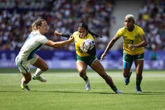 Seleção Brasileira de rugby sevens feminino perde na estreia para a França.