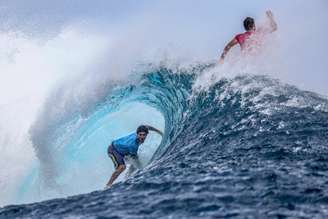 Gabriel Medina na disputa por medalha de bronze nos Jogos Olímpicos.