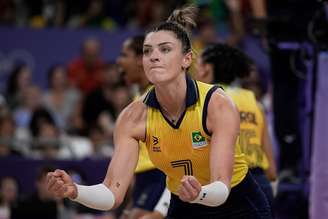 Brasil e EUA disputam vaga na final do vôlei feminino em Paris