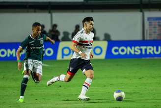 Bobdadilla, do São Paulo, durante partida de volta contra o Goiás pelas oitavas de final da Copa do Brasil