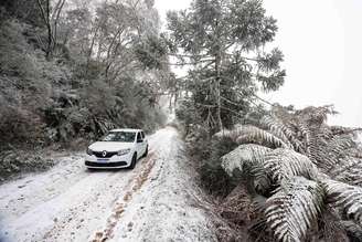 Brasil, SC, Urupema. 30/06/2021. Neve registrada na cidade de Urupema, na região serrana de Santa Catarina, com termômetros registrando -7,5ºC graus na Serra Catarinense.