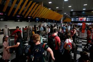 Movimentação de passageiros no Aeroporto de Congonhas.