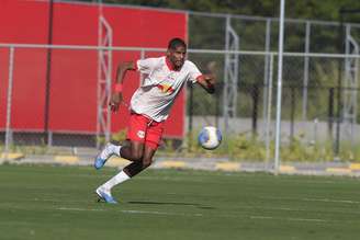 Raoni, jogador do time Sub-20 do Red Bull Bragantino. 