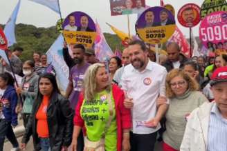 Guilherme Boulos faz evento em Heliópolis