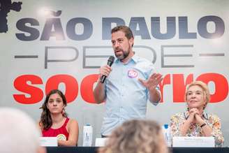 Guilherme Boulos (PSOL) e sua vice Marta Suplicy (PT) 