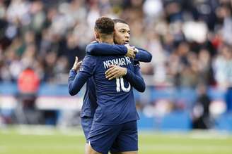 Neymar e Mbappé jogaram juntos no PSG