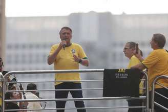 O ex-presidente Jair Bolsonaro participa de uma manifestação na Avenida Paulista, em São Paulo.