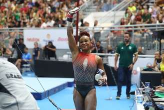 Rebeca Andrade durante o Campeonato Brasileiro de ginástica artística