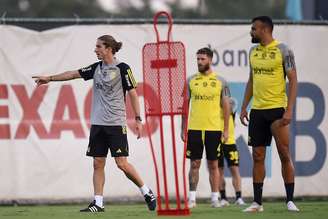 Filipe Luís é o novo técnico do Flamengo.