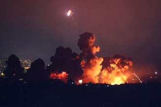 Explosões no Líbano após ataques israelenses 