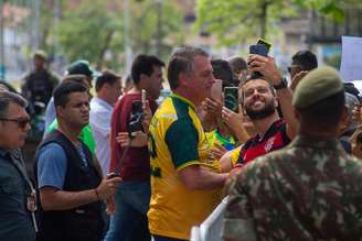 Jair Bolsonaro durante votação no Rio de Janeiro