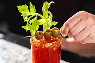 Encanto, o bloody mary do St. Regis Bahía Beach, em Porto Rico