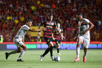 Jogo entre Sport x Botafogo- SP em jogo válido pelo campeonato brasileiro série B 2024. Partida realizada no estádio da Ilha do Retiro, neste domingo (20).