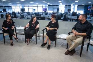 Estadão promove ciclo de debates Reconstrução da Educação; da esquerda para a direita a repórter Renata Cafardo, Silvia Colello, Claudia Tricate e Gustavo Estanislau.