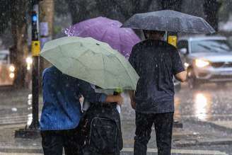 Meteorologista aponta para chuvas intensas na primeira quinzena de novembro